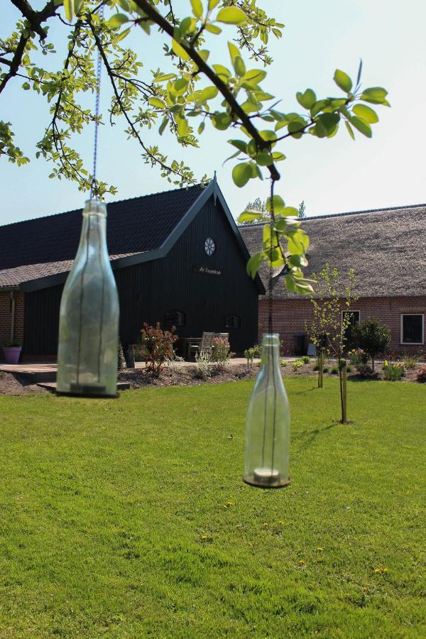 Het Kraaienbosch Bed & Breakfast Zegveld Luaran gambar