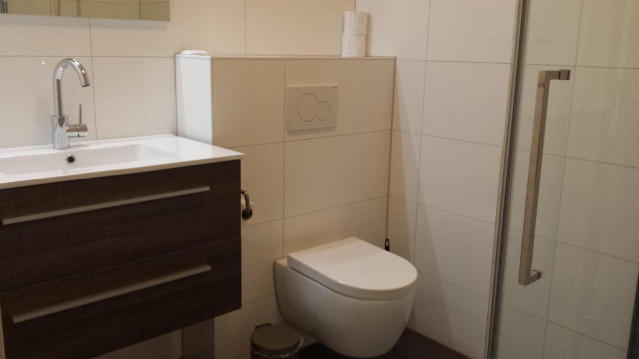 Het Kraaienbosch Bed & Breakfast Zegveld Luaran gambar