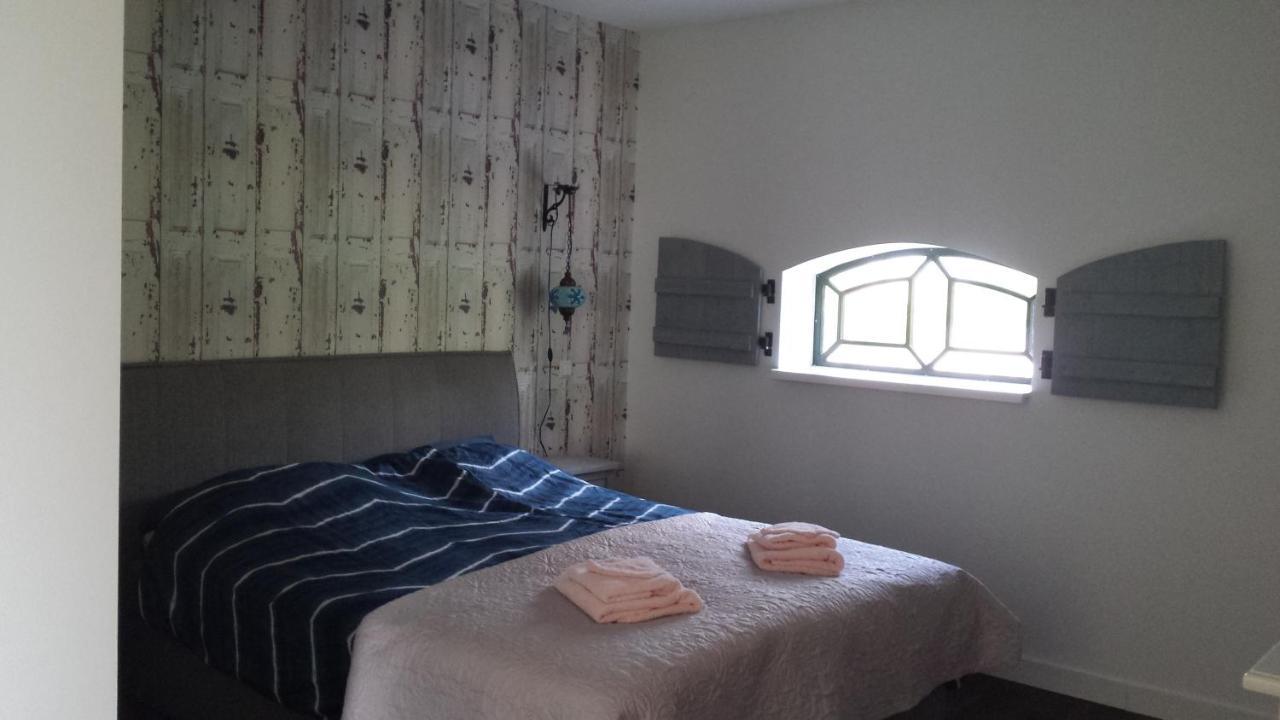 Het Kraaienbosch Bed & Breakfast Zegveld Luaran gambar